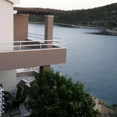 Apartments Rusulica